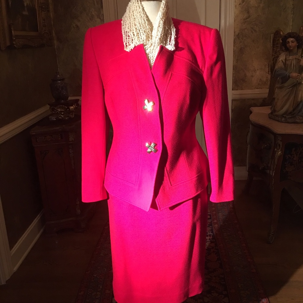 POWER SUIT - RED TWO PIECE - SIZE 8